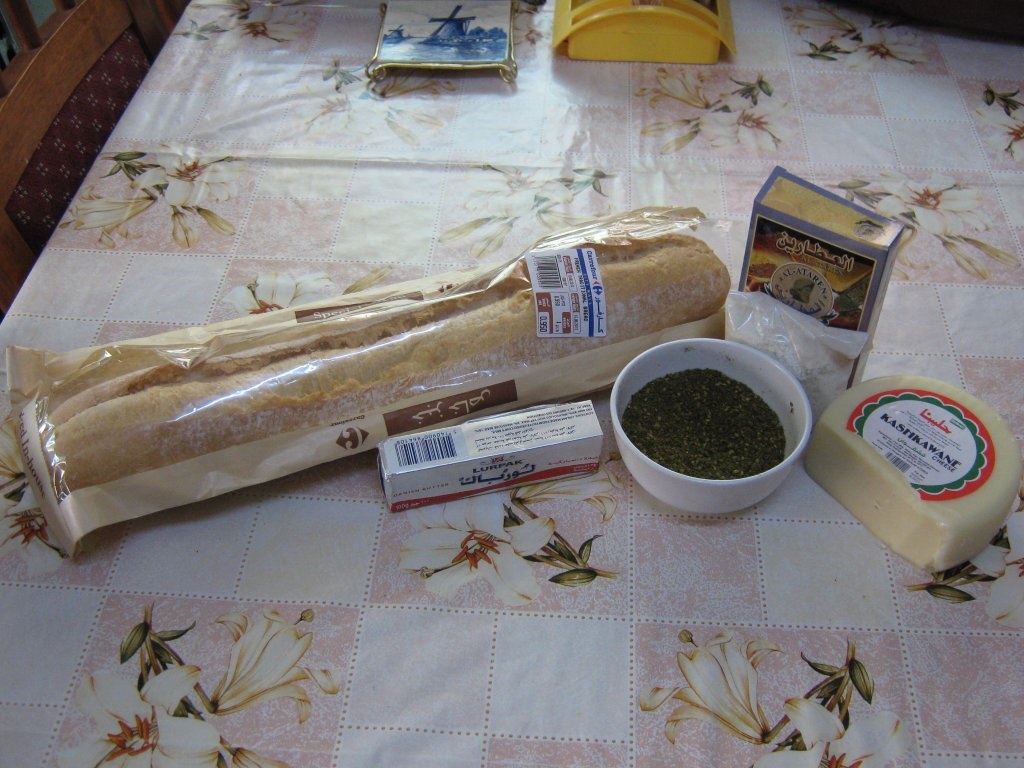 Paine cu usturoi la cuptor