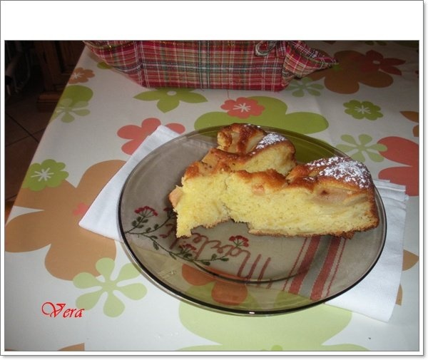 Tarta cu mere si iaurt