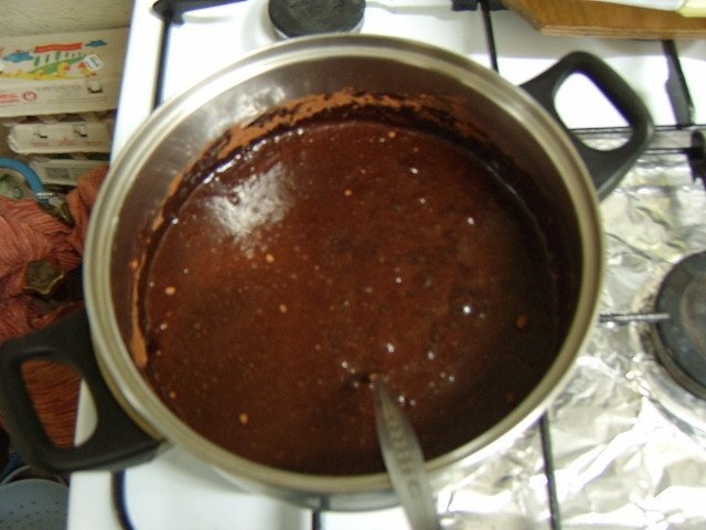 Tort cu mousse si glazura de cacao