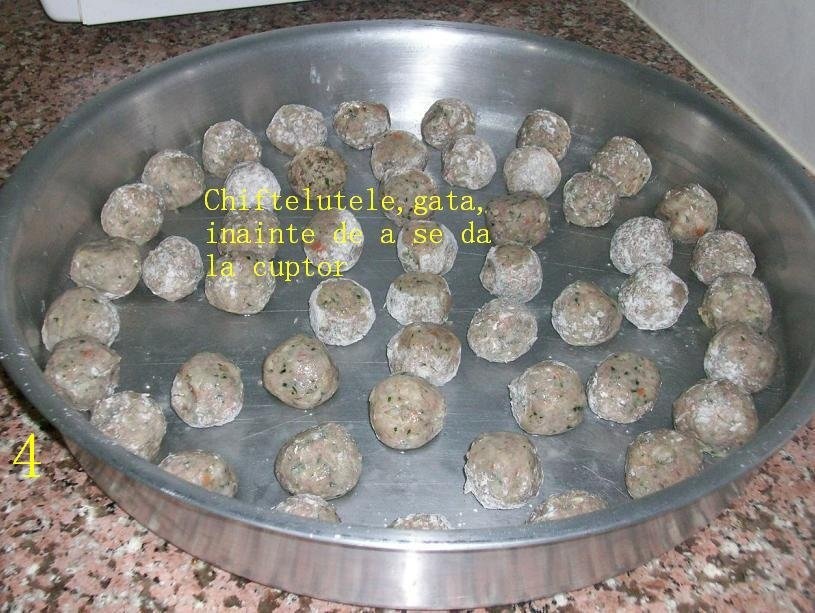 Chiftelute din piept de pui,marinate
