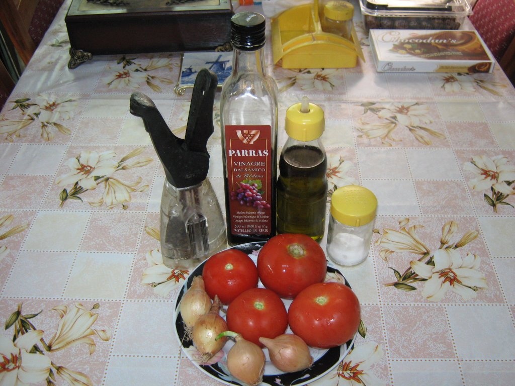 Salata  de rosii-stil arab