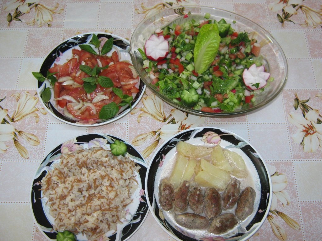 Salata mixta -stil arab”Salatit Khodar Meshakel”