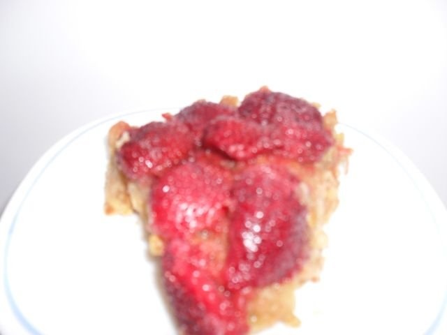 Prajitura dietetica cu mere si capsuni