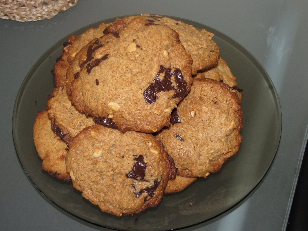 Fursecuri cu unt de arahide si ciocolata