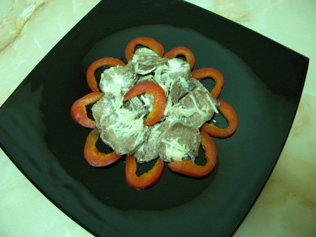 Rasol din limba de porc cu maioneza si hrean