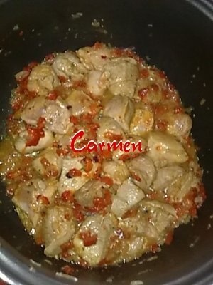 Mancare de castraveti acri, cu rasol alb de porc