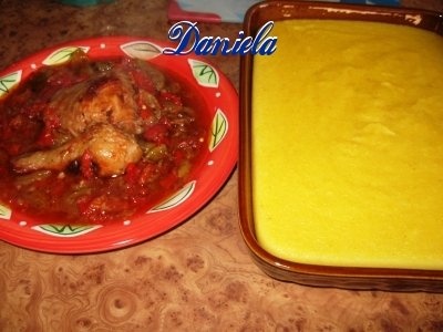 Mincare de ardei copti cu  pulpe de pui