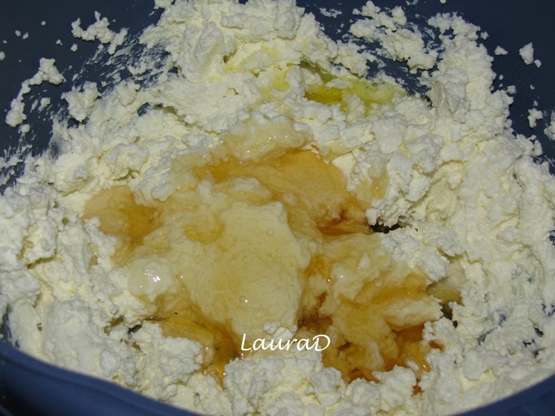 Reţetă de preparare a papanaşilor cu miere