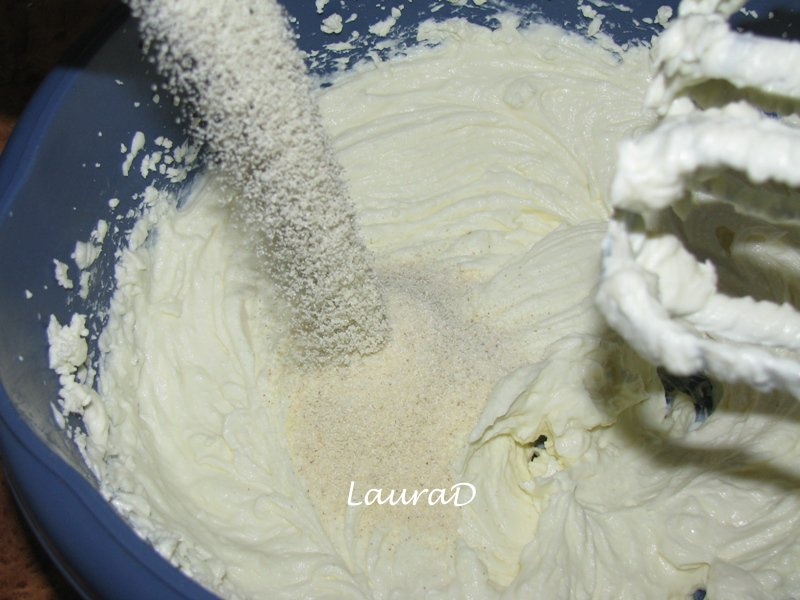 Reţetă de preparare a papanaşilor cu miere