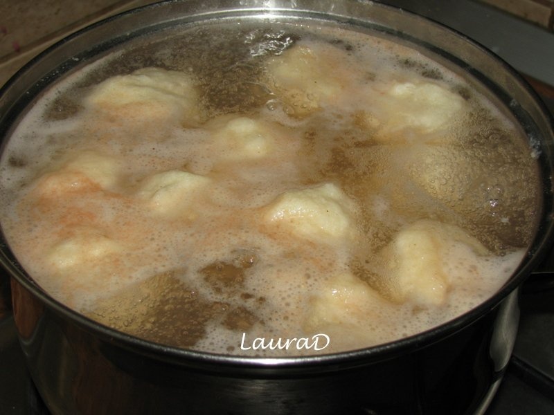 Reţetă de preparare a papanaşilor cu miere