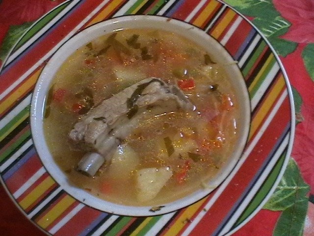 Ciorba cu coaste de porc
