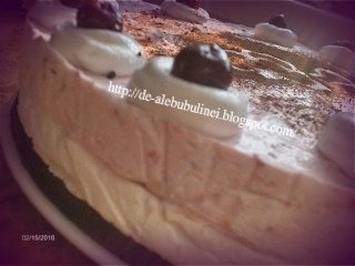 Tort cu piersici si capsuni -2-