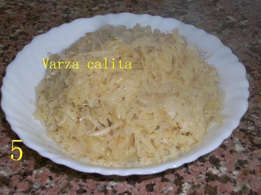Taitei(lati),de casa,cu varza calita