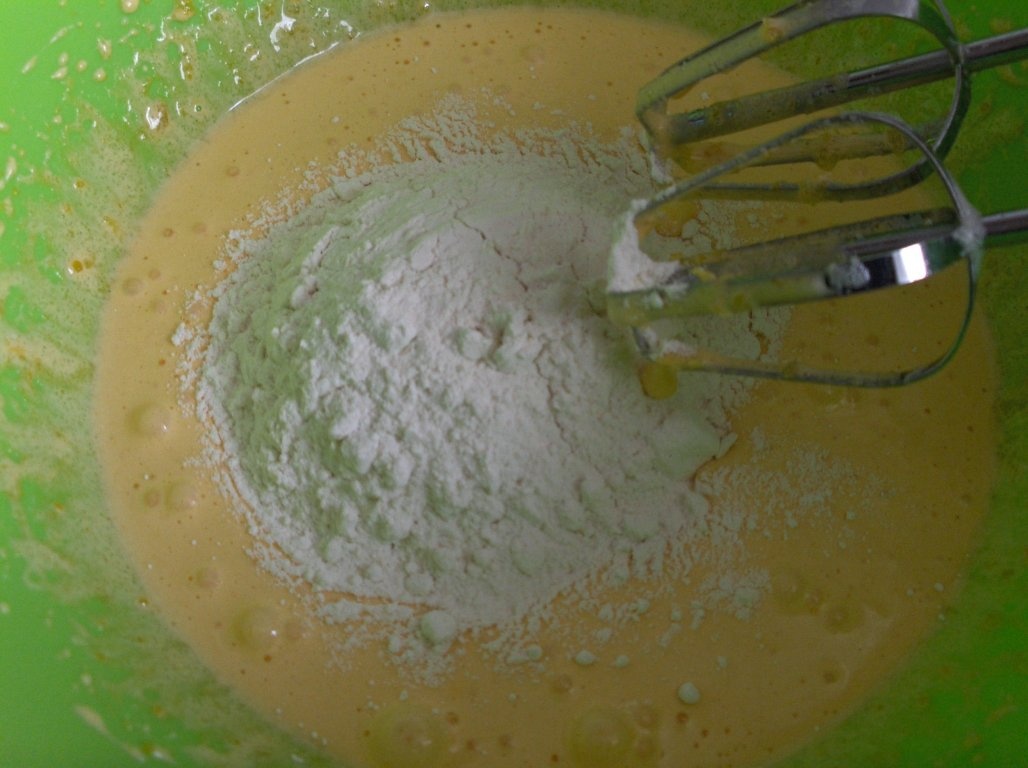 Tort de capsuni si frisca