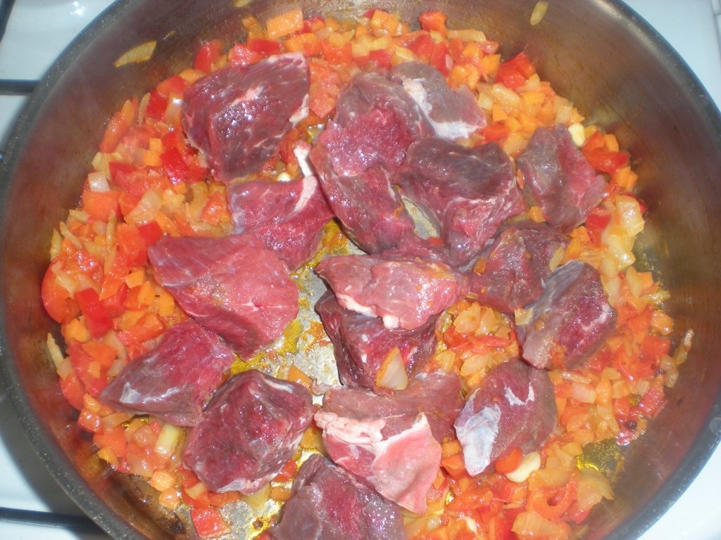 Carne de vitel cu mazare