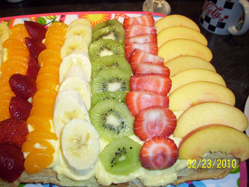 Tarta cu fructe si budinca