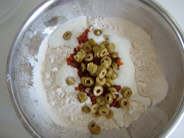 Foccacia cu rosii uscate