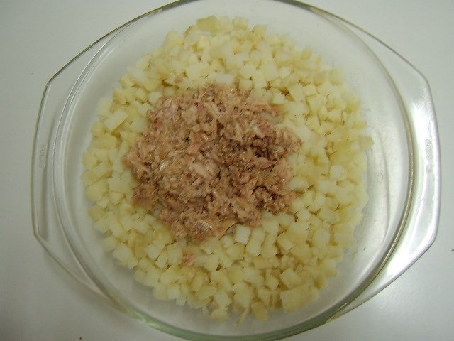 Aperitiv rece cu ton