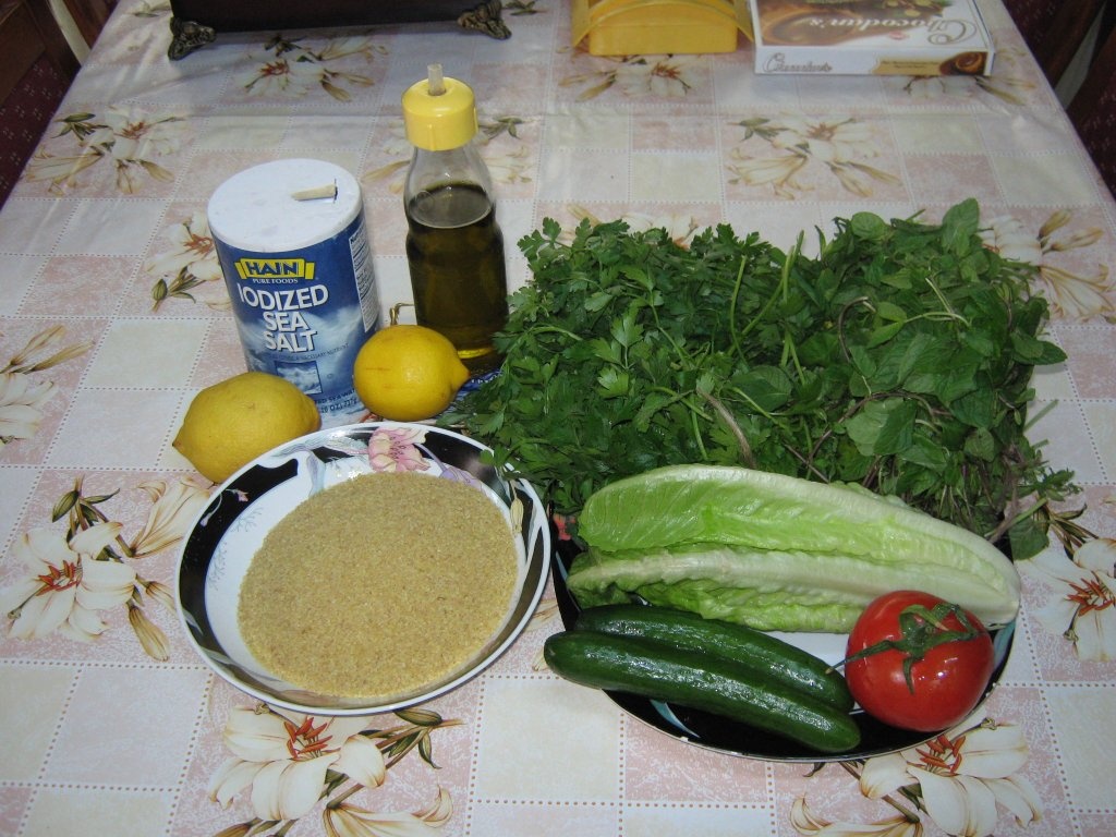 Tabouleh- Salata de grau sfaramat-specific tarilor arabe