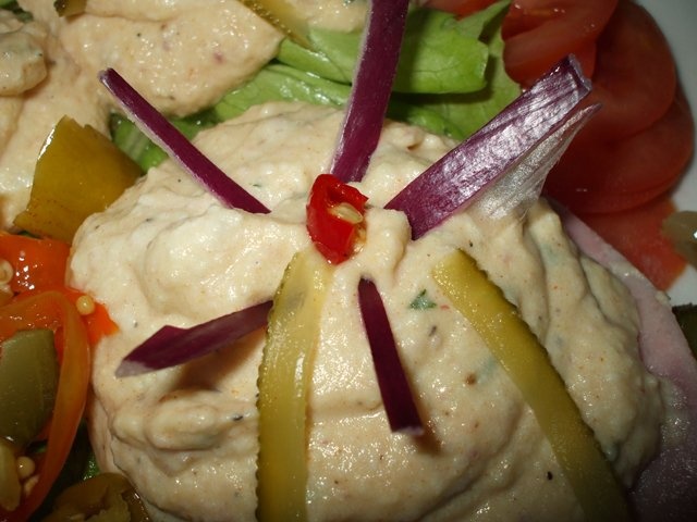 Aperitiv cu sunca si branza feta