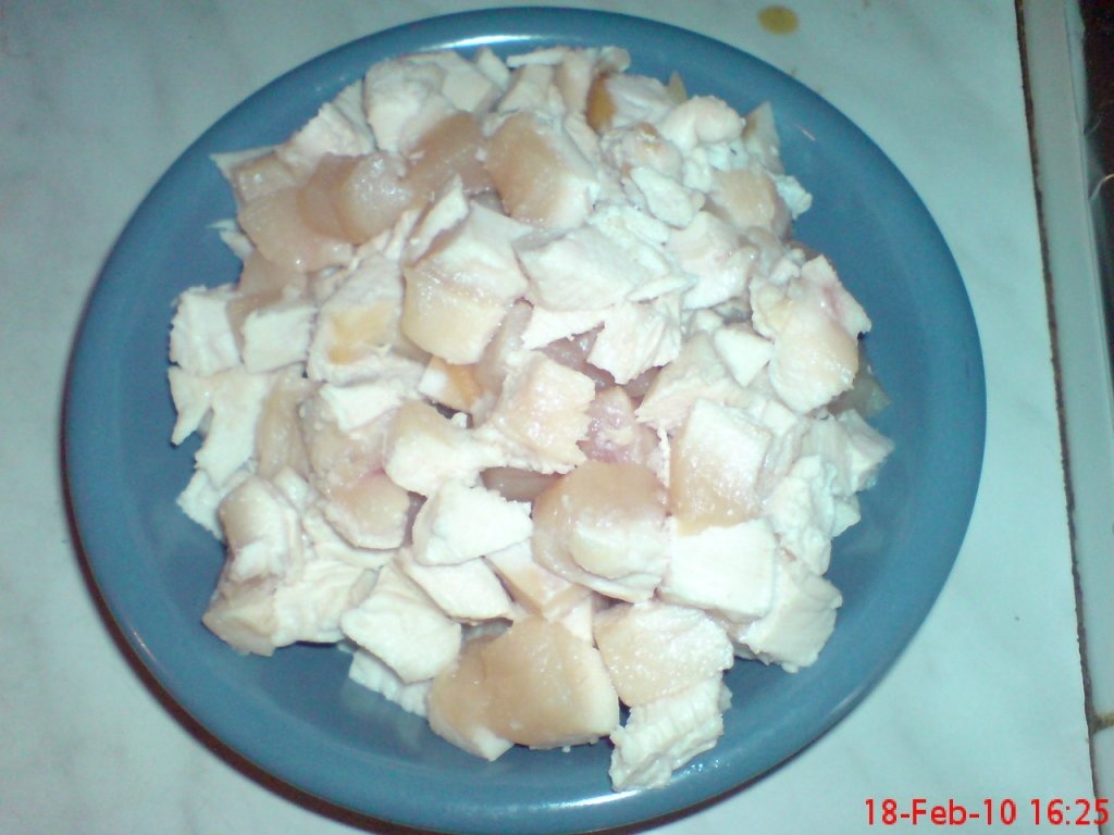 Pui cu legume la tigaie si crutoane