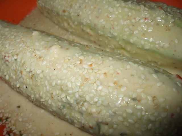 Dovlecei umpluti cu branza topita