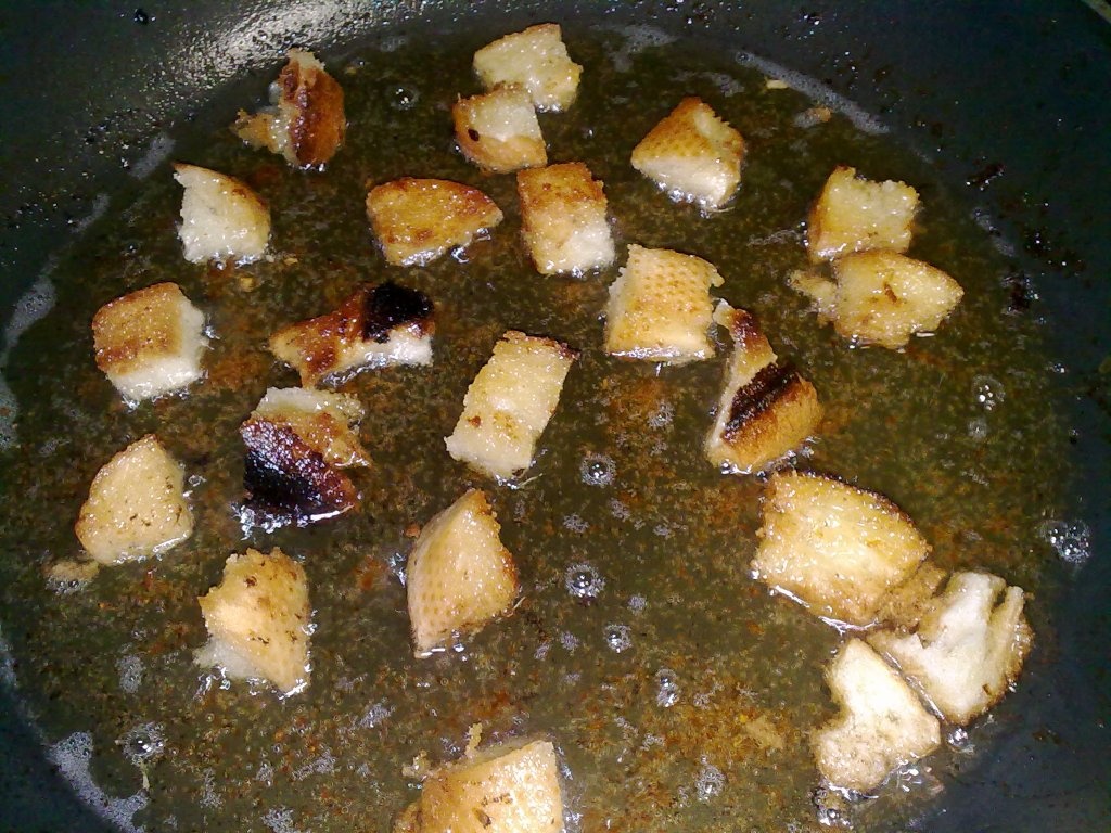 Supa de sparanghel verde si crutoane.(post)