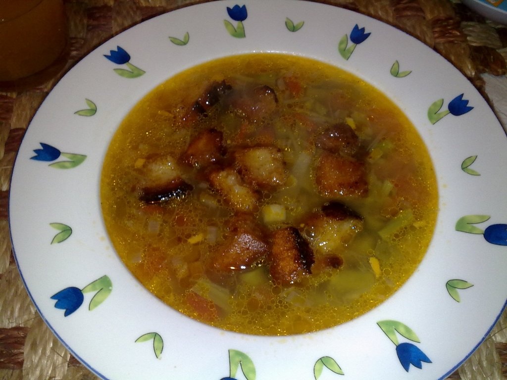 Supa de sparanghel verde si crutoane.(post)