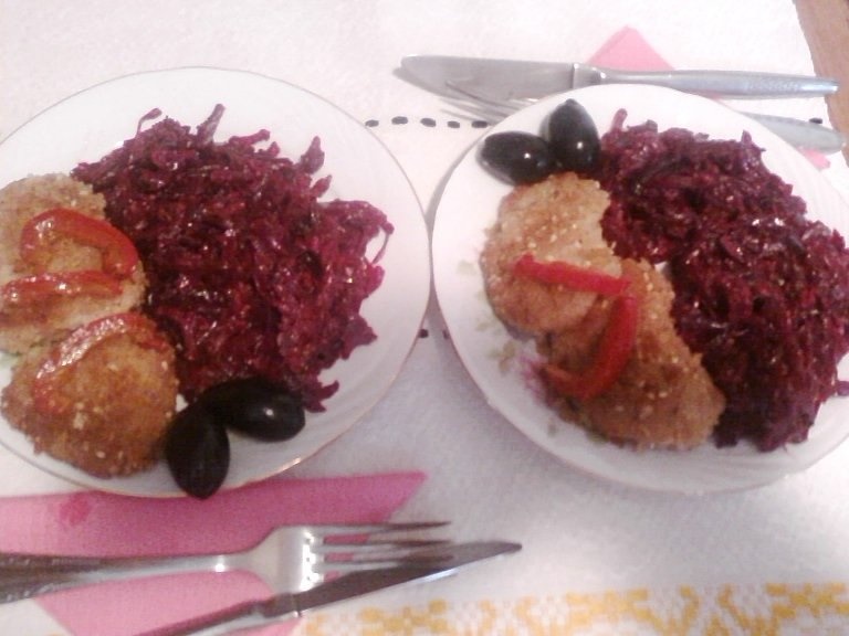 Salata de sfecla cu ciuperci (de post)