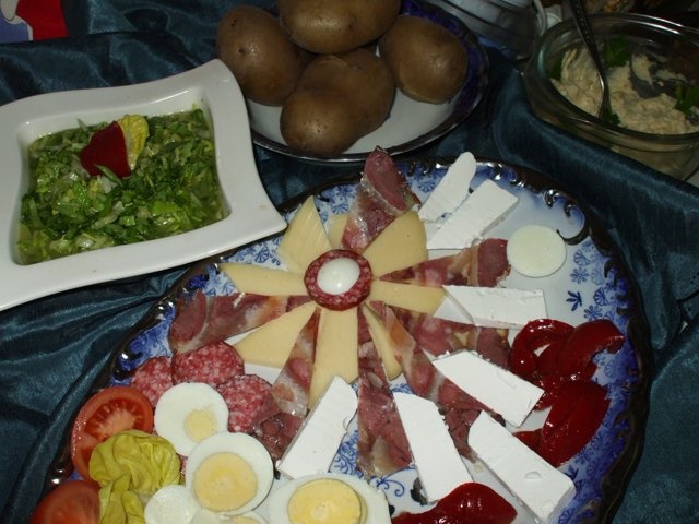 Aperitiv cu de toate