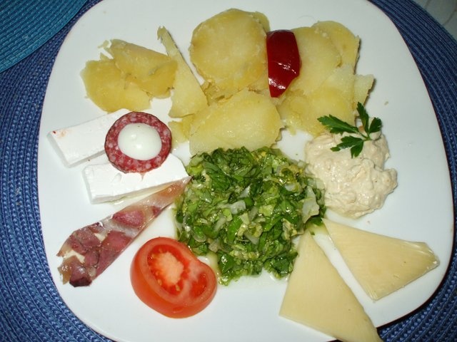 Aperitiv cu de toate