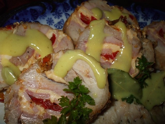 Rulou din pulpa de curcan la gratar