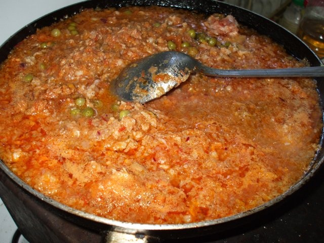 Lasagna cu carne, ciuperci, branza topita si sos Bechamel