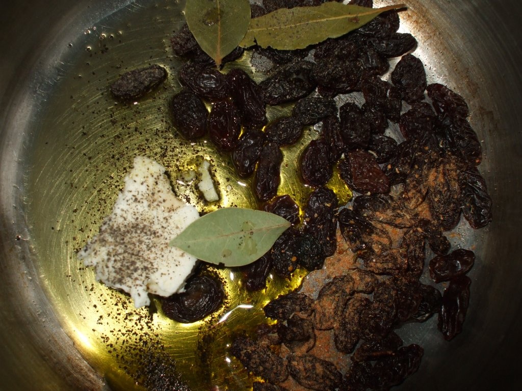 Sos de stafide brune