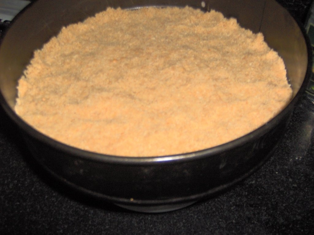 Prajitura cu brinza si jeleu de fructe.