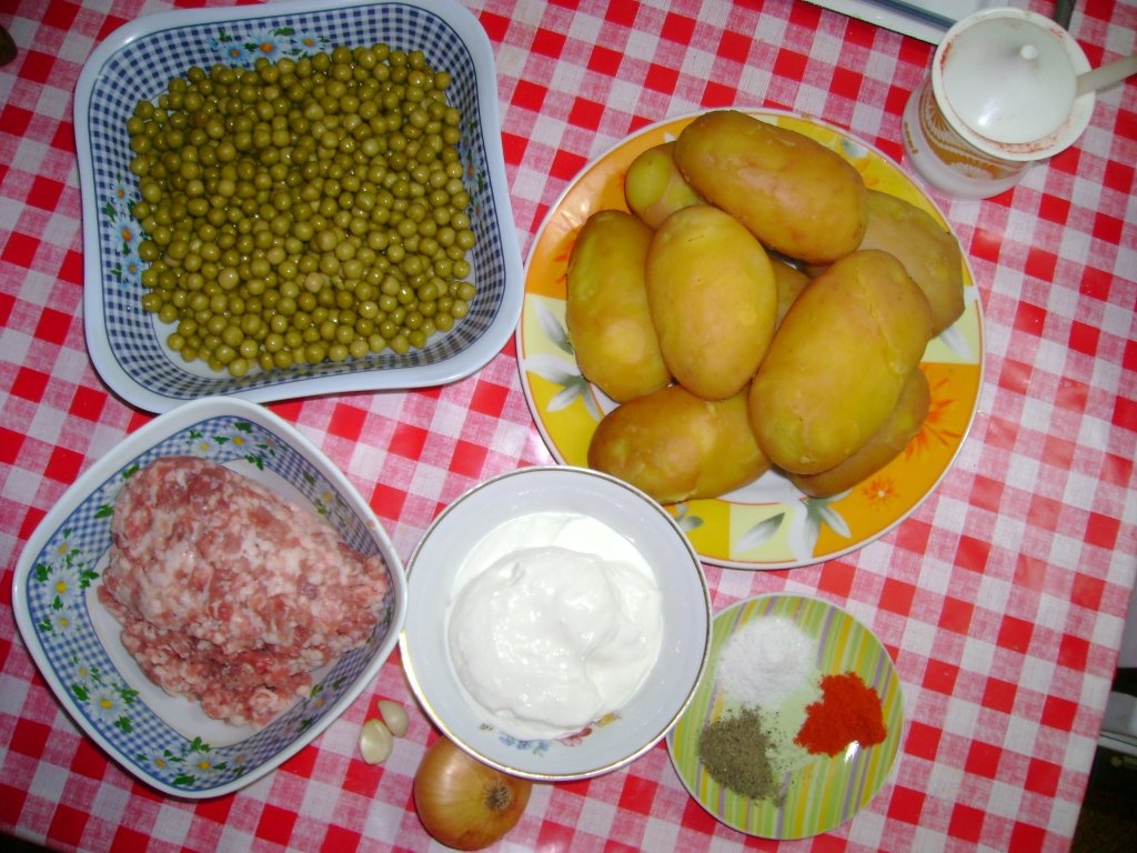 Musaca de cartofi cu mazare