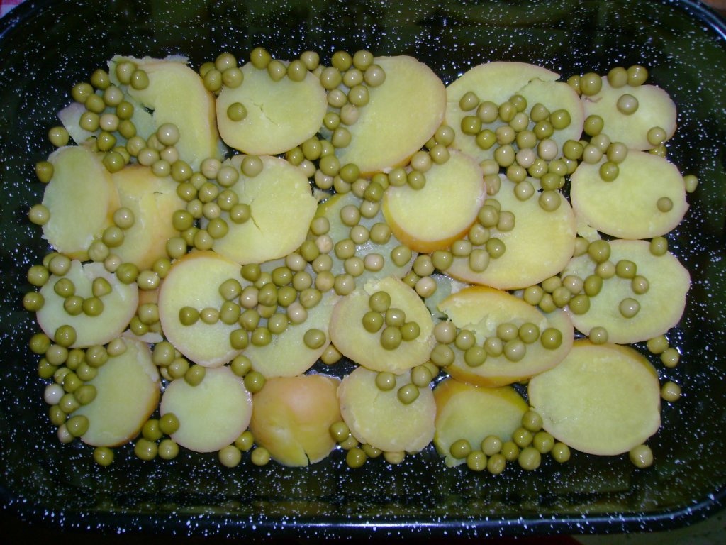 Musaca de cartofi cu mazare