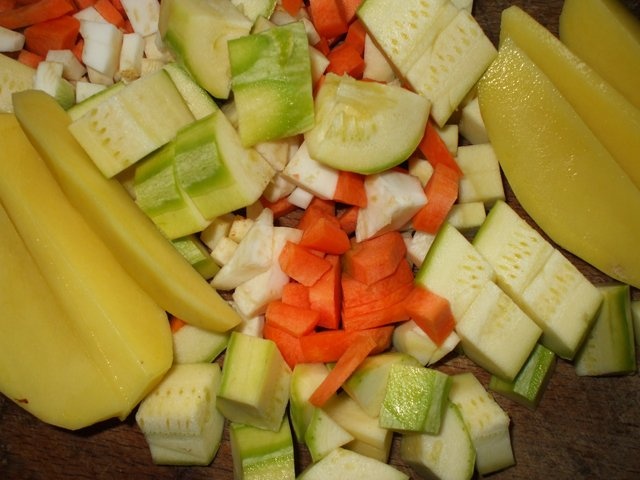 Ciorba de dovlecei cu zeama de varza (de post)