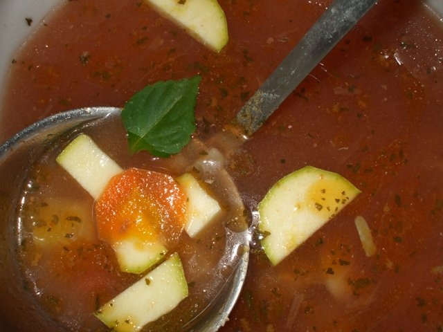 Ciorba de dovlecei cu zeama de varza (de post)