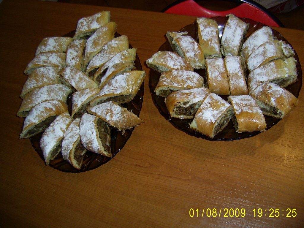 Placinta cu mere si nuca (de post)