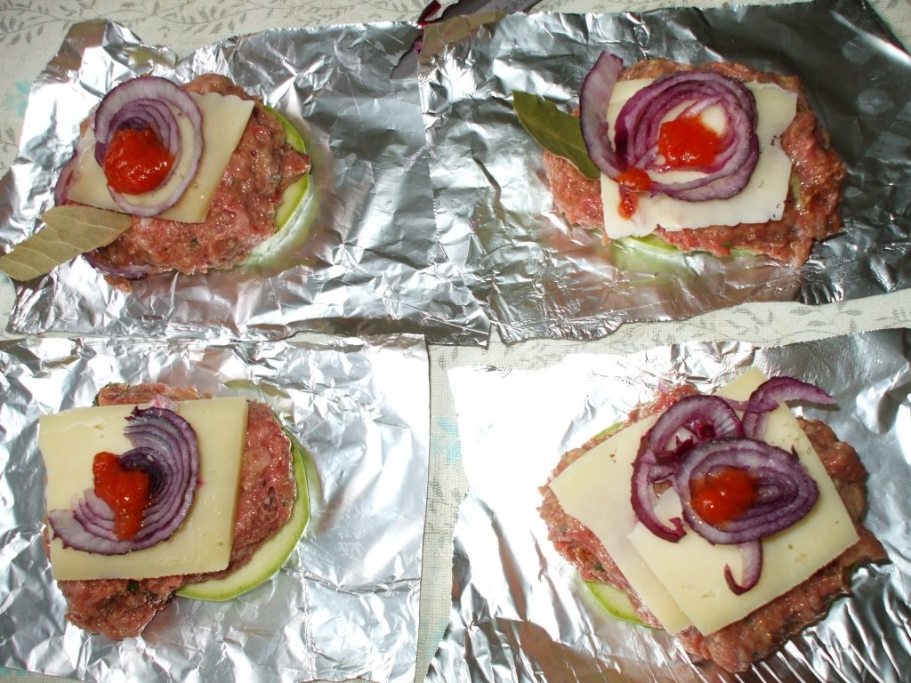 Terine de pui cu cascaval, dovlecel si mar