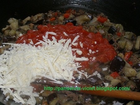 Mancare de vinete cu carne de vaca