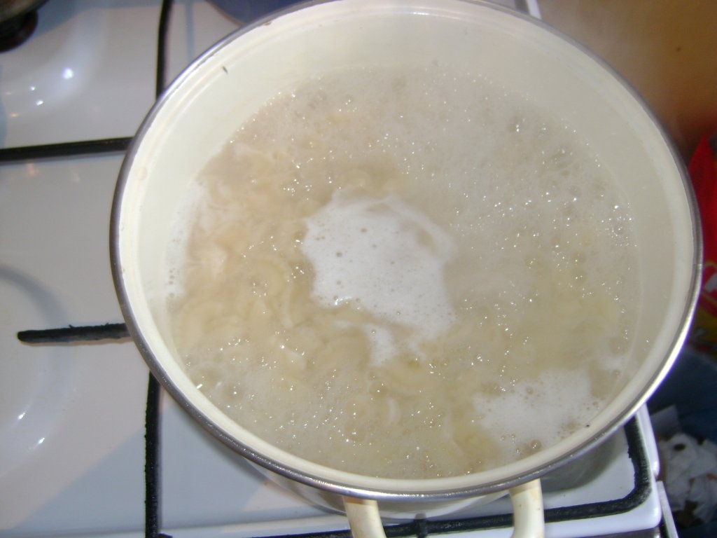 Paste cu sos rosu by copilou