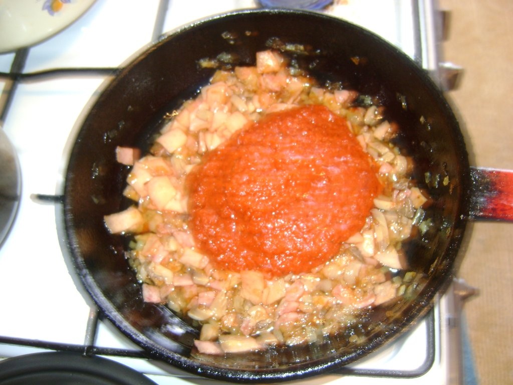 Paste cu sos rosu by copilou