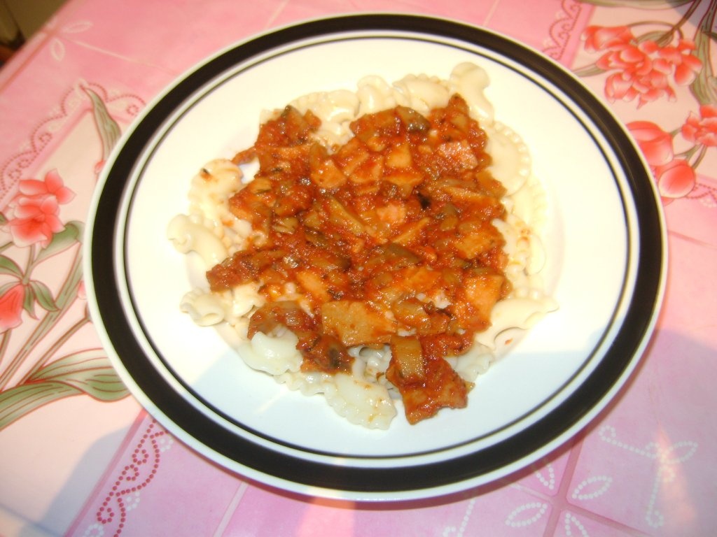 Paste cu sos rosu by copilou