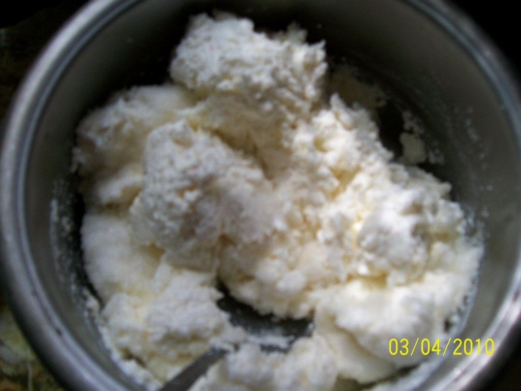 Placinta cu branza si stafide