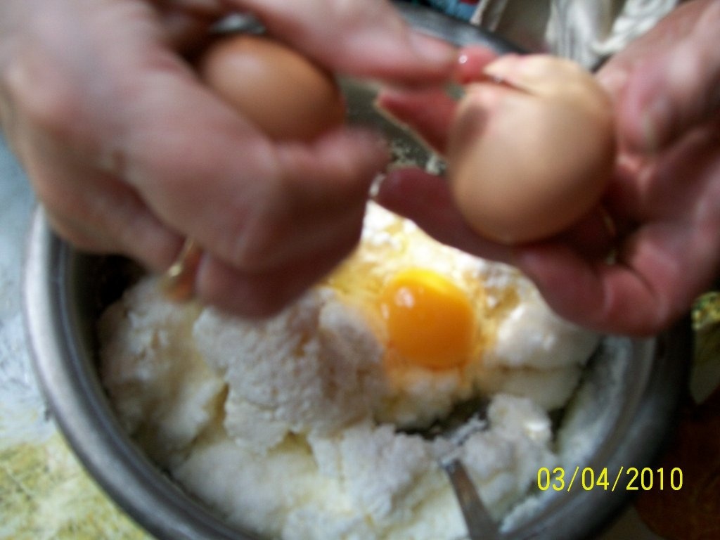 Placinta cu branza si stafide