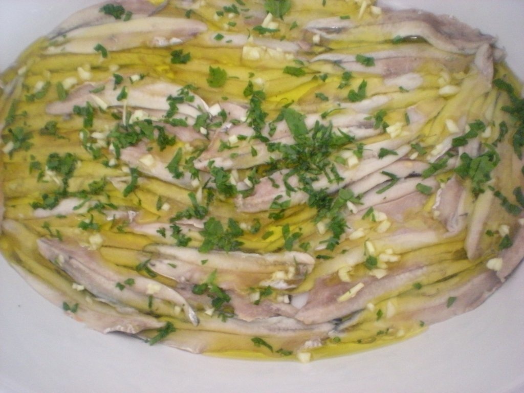 Ansoa marinate cu masline