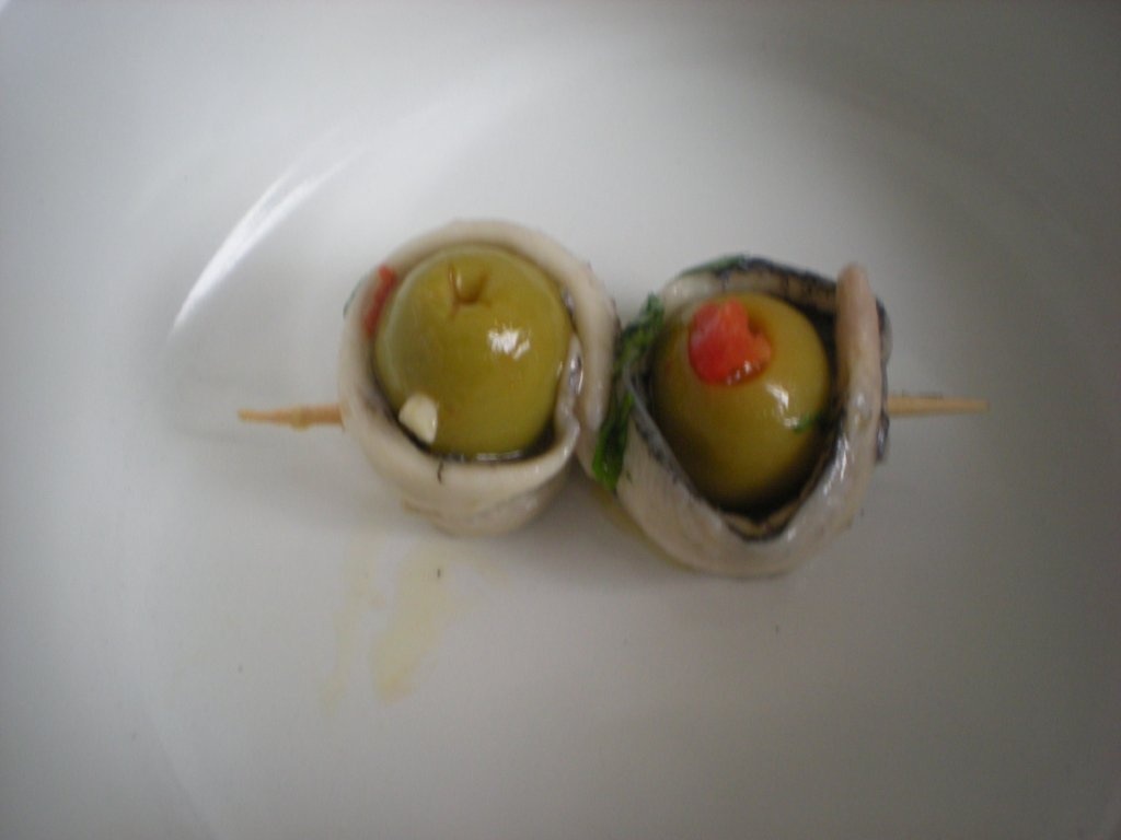 Ansoa marinate cu masline