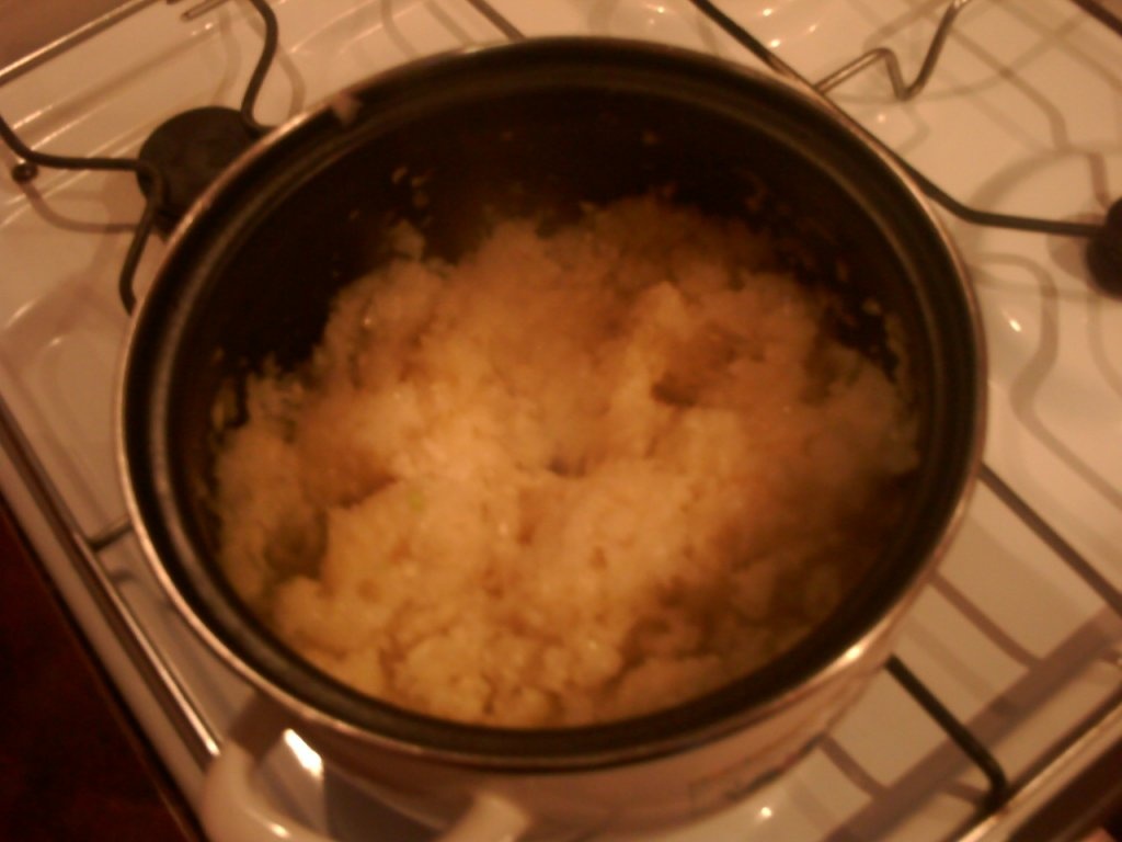 Gratar cu garnitura de ceapa cu branza